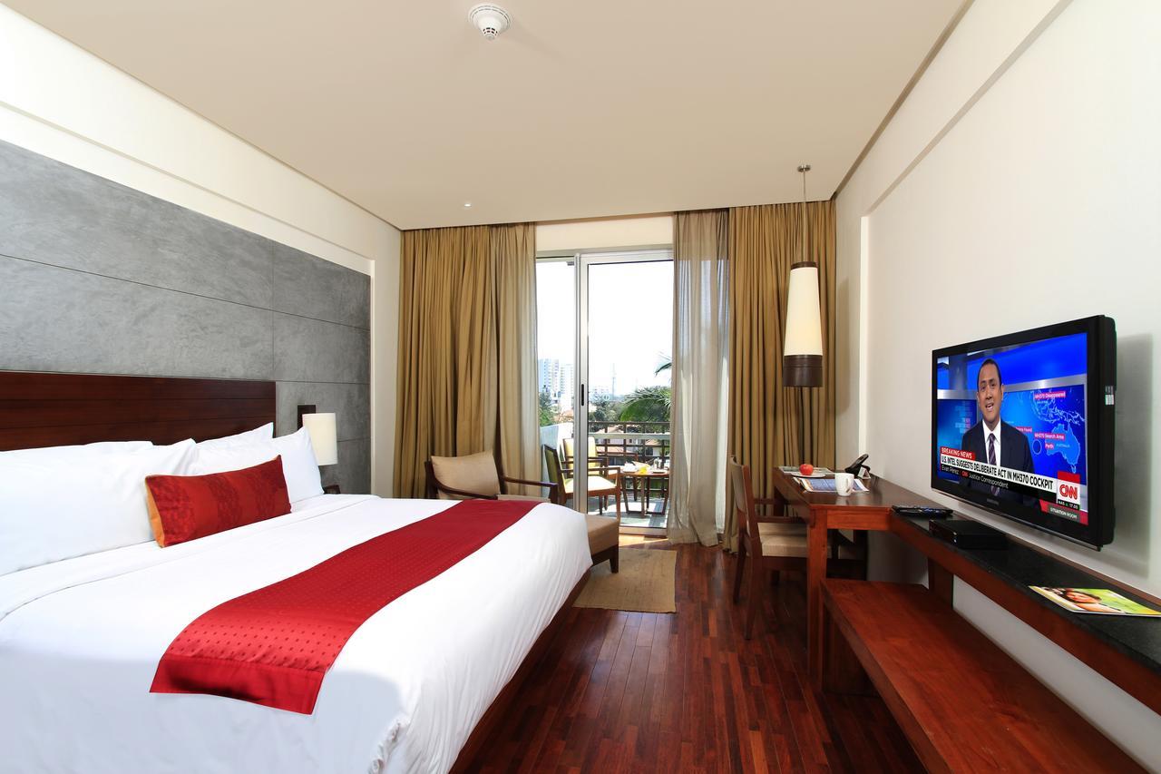Holiday Inn & Suites Bengaluru Whitefield Bangalore Exterior foto